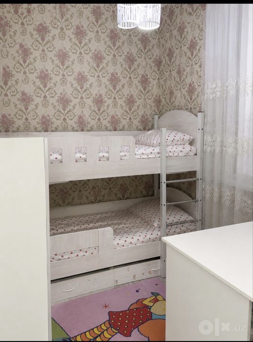 Bolalar divani (dvuxyarusniy)