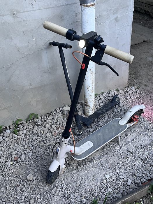 Продам Xiaomi Mi Electric Scooter 3