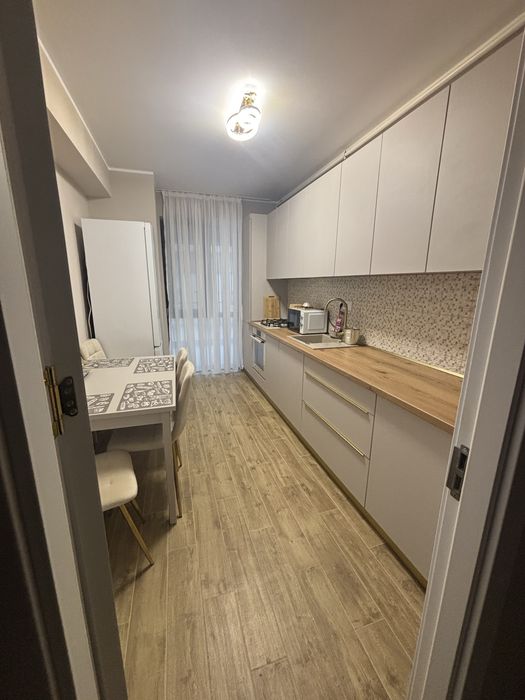Apartament premium de inchiriat  zona eliberarii