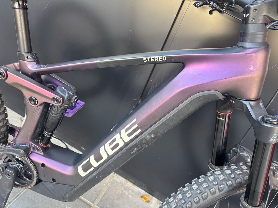 Електрически карбонов велосипед Cube Stereo 27.5 цола
