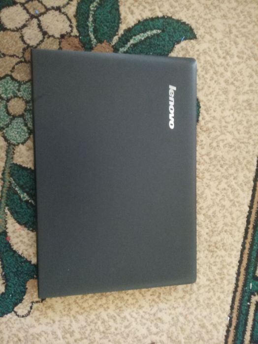 Lenovo notebook sotiladi