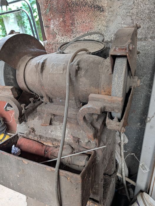 Utilaje atelier mecanic / confecții metalice – Strung SN 320, Mașină găurit, Aparat sudură, Polizor (Se vând și separat)
