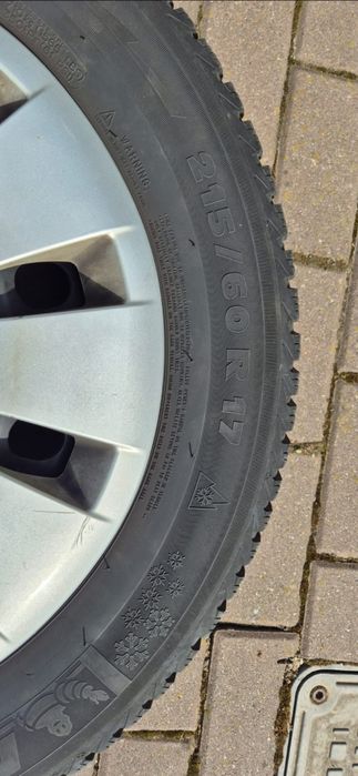 Vând anvelope de iarnă MICHELIN ALPIN  216/60 și jante de otel R17