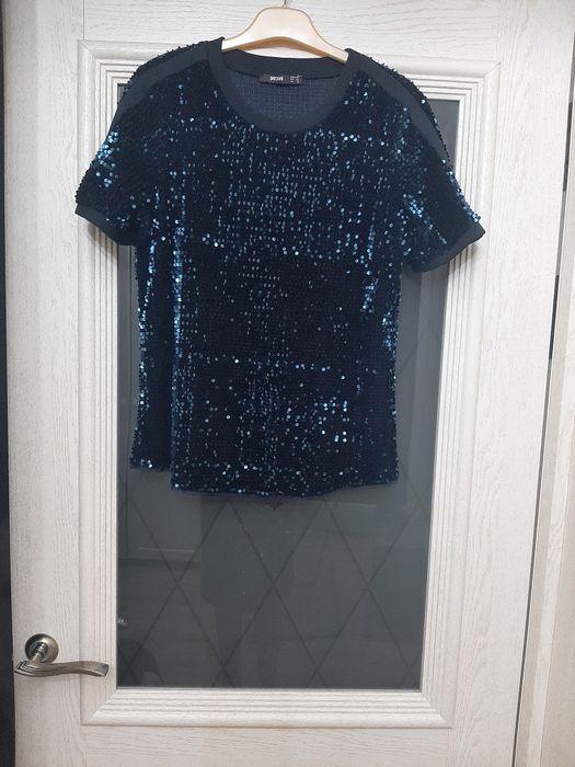 Продаются блузы, кофта, платья