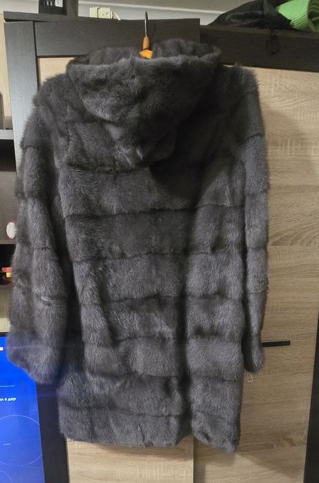 Продам шубу норковую