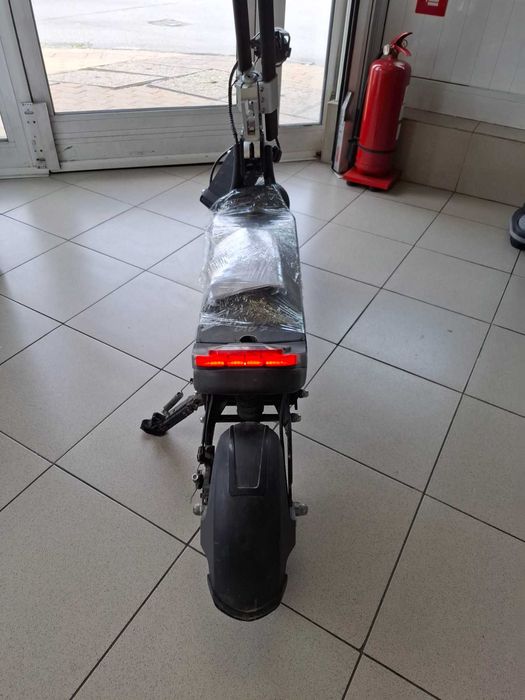 Електрическа тротинкета Riding Times G63 Dual