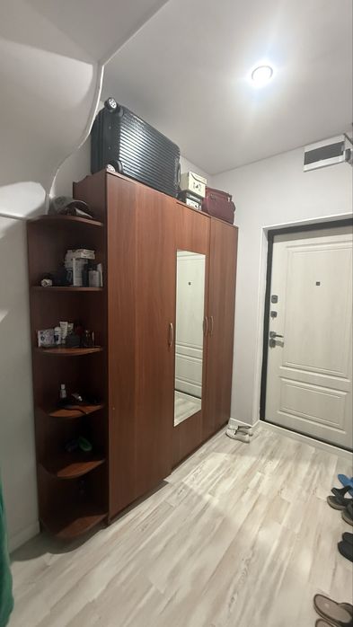 Продам шкаф срочно