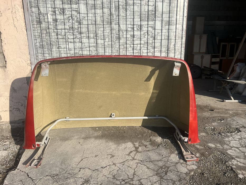 Продам спойлер на мерседес 814