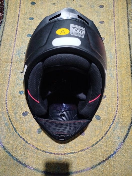 Мото щлем продаётся.Отличном состояние (Новый).