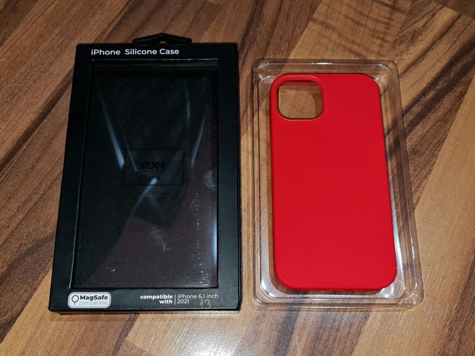 Husa silicon originala Next One Silicone Case Magsafe Apple iPhone 13