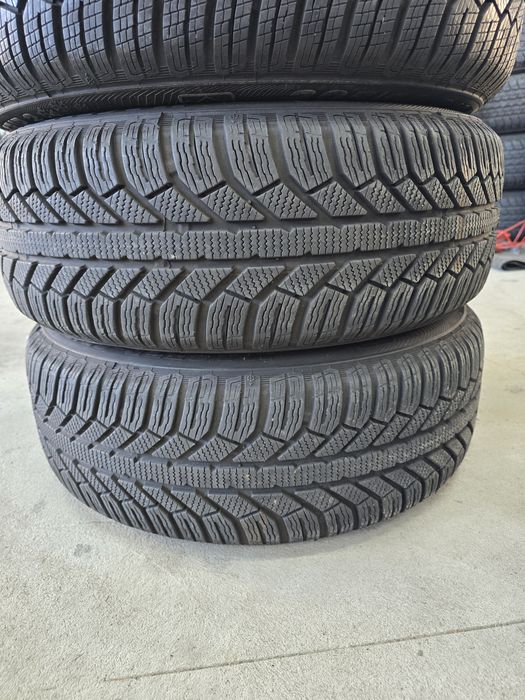 4 Броя 205/60/16 Semperit 2x8,5mm 2x7,2mm