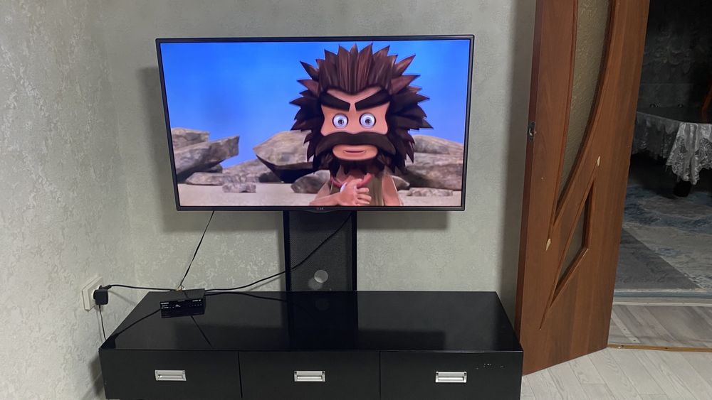 Подставка под телевизор