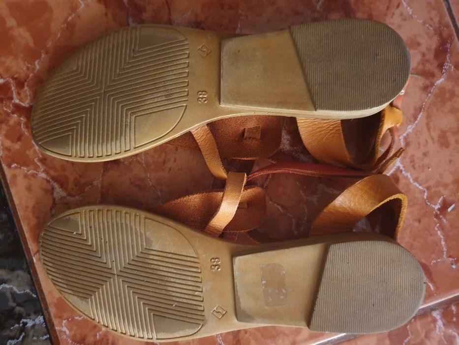 Дамски сандали-два модела и балеринки