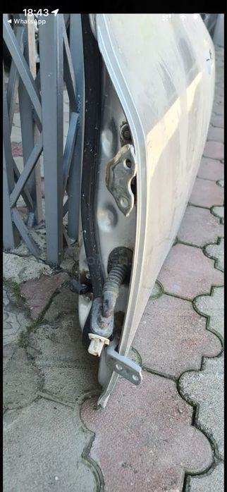 Дверь на тойота королла