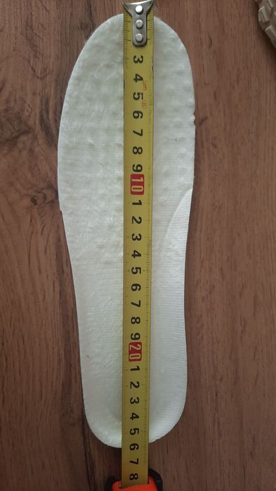 Зимние женские кеды.