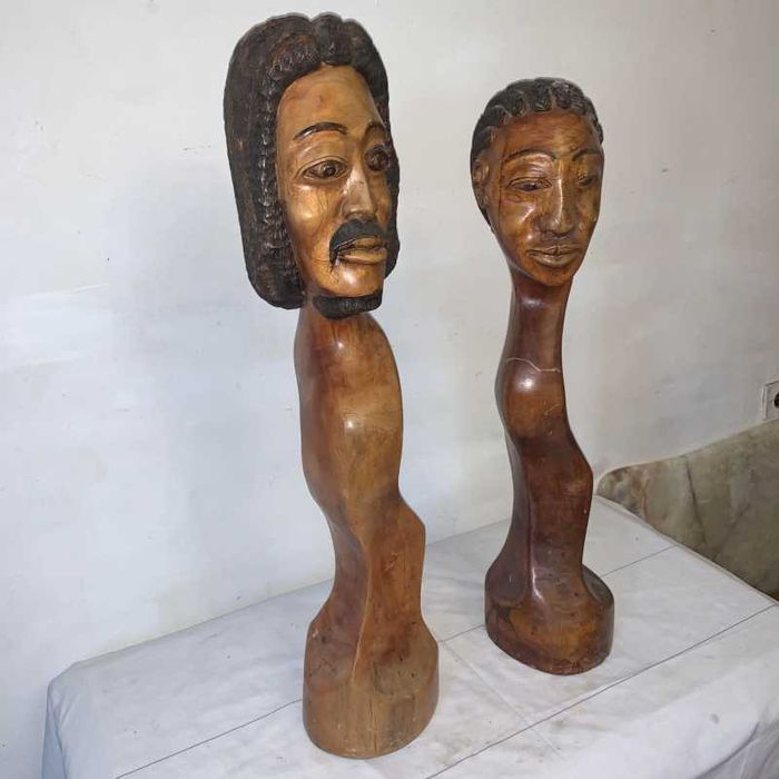 Statui din lemn africane