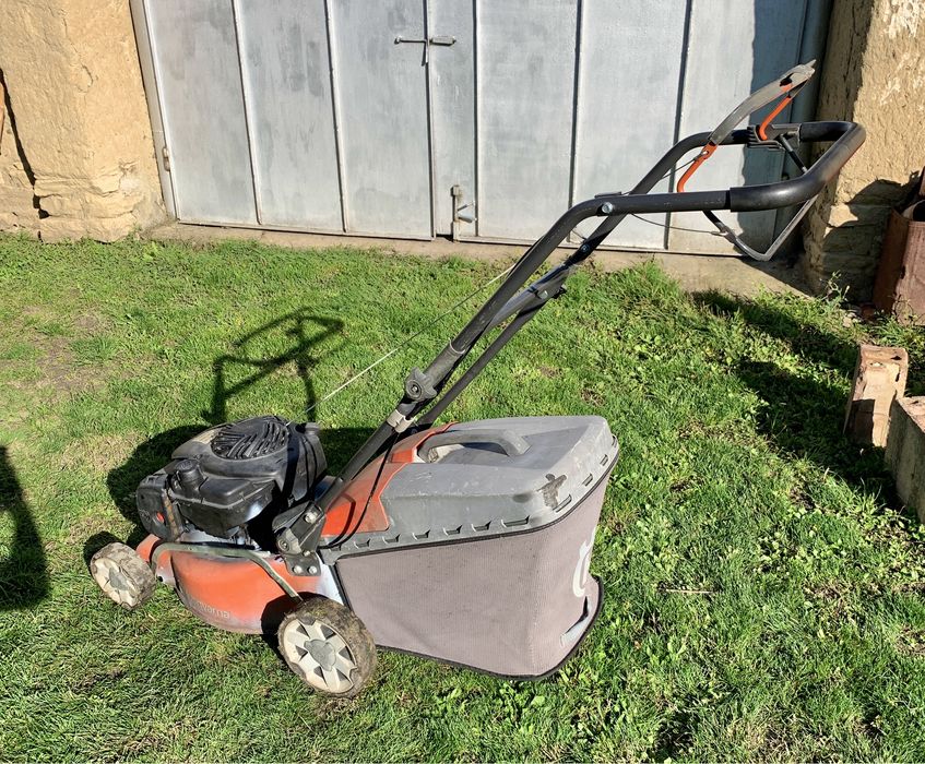 Самоходна Косачка Husqvarna LC 140S