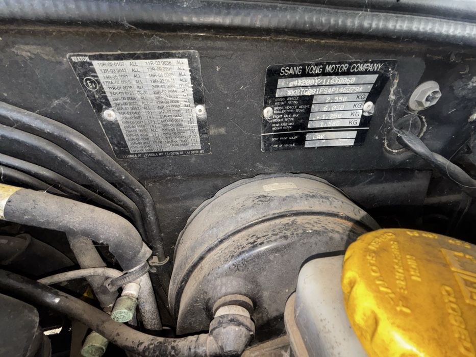 Vând sau dezmembrez rexton 2.7 diesel