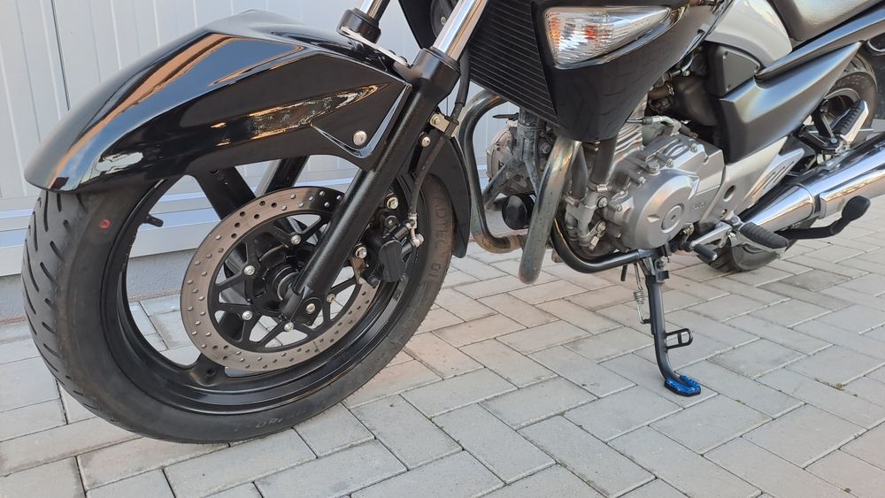 MotoFly Ploiesti vinde Suzuki GW250 Inazuma