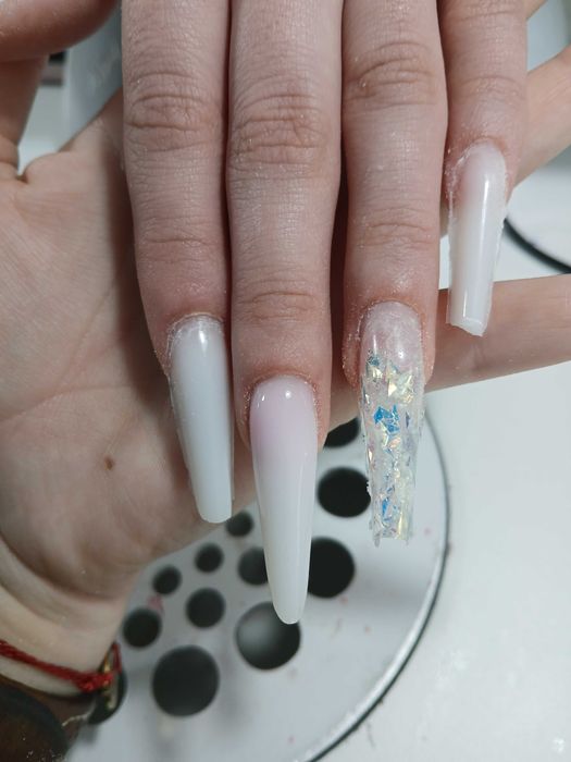 Unghii  cu  gel in Șiria