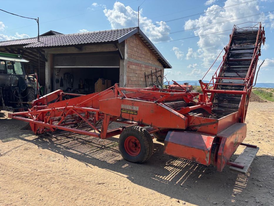 Masina de recoltat ceapa