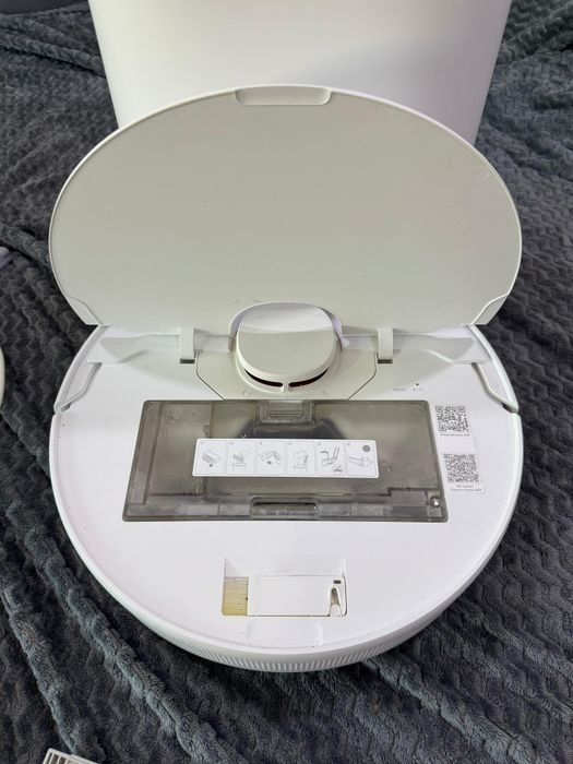 Продам ксеоми пылесос wifi