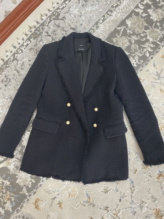Пиджаки от Zara и Stradivarius MGN
