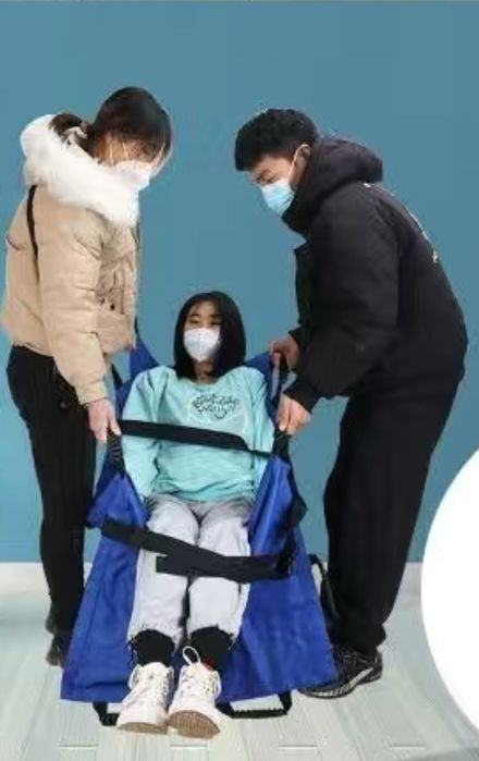 Носилки для лежачих больных.