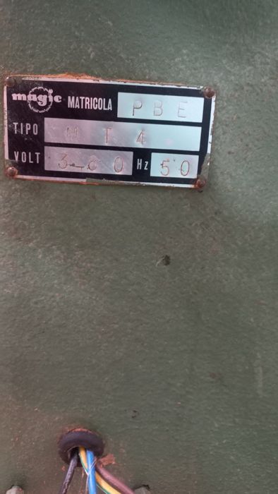 фреза с четириролков подавател мотор 4kw.