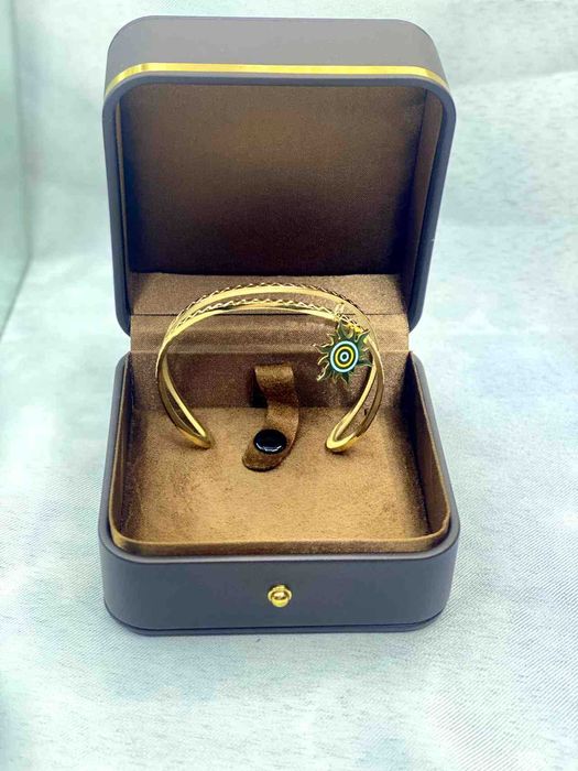 Браслет из нержавеющей стали с покрытием 18К золота – Роскошь и стиль