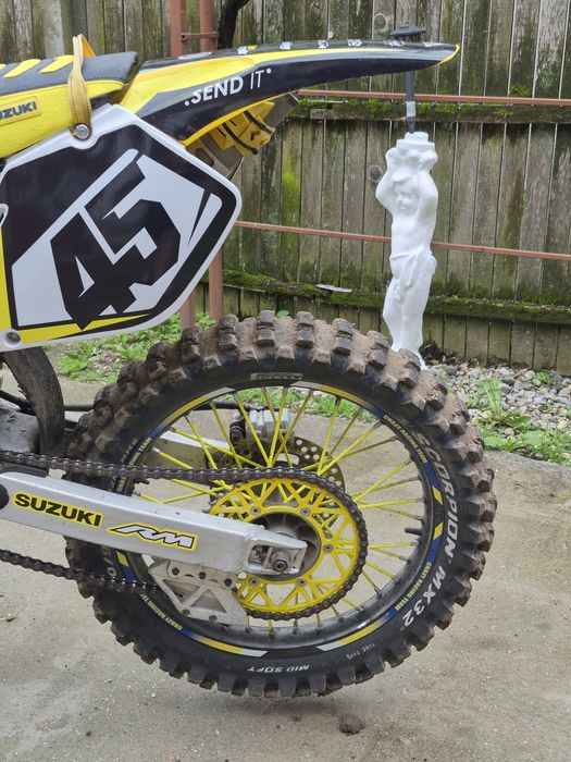 Vănd Suzuki RM250
