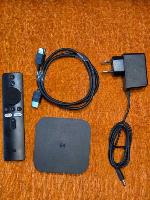 Продавам тв бокс Xiaomi MIBox S Gen 1 RAM 2GB