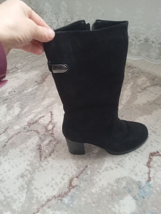 Продам сапоги замшевый