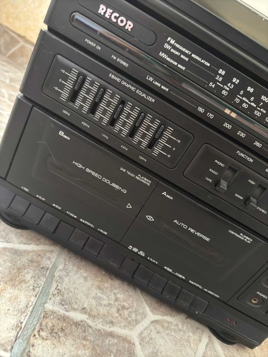 Продавам аудио система 3в1