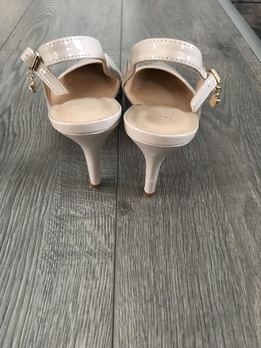 Летни обувки………….