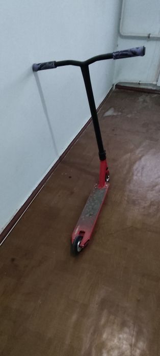 Продам трюковой самокат.