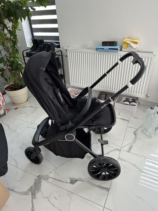 Carucior 3 in 1 Lionelo Mika Plus folosit 6 luni