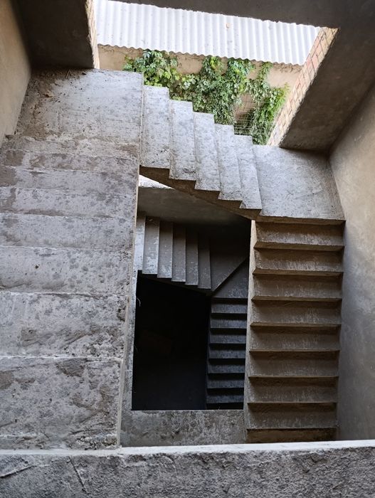 Бетонный лестница узбек бригада