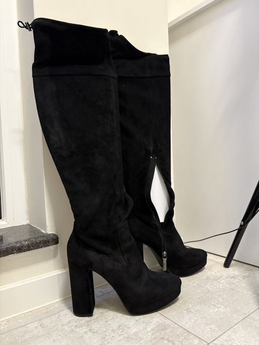 Bershka ботуши/чизми