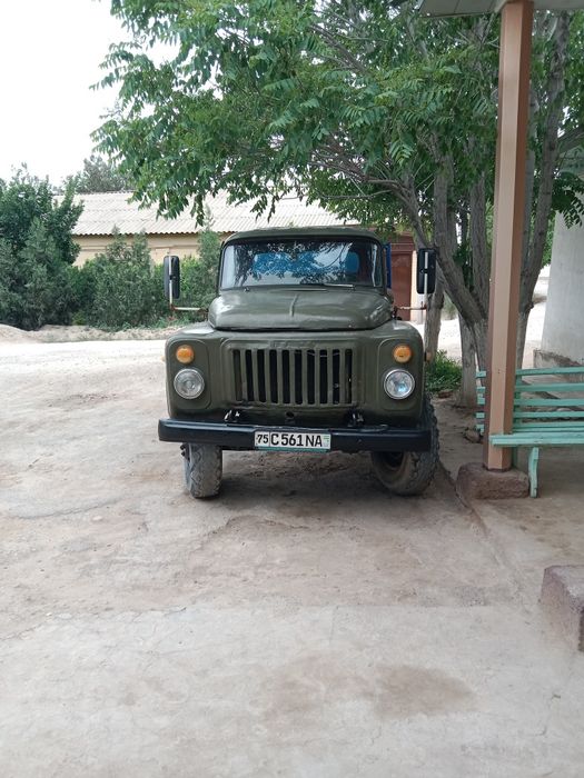 Gaz 53 vadavoz soz holatda ishlab turipti