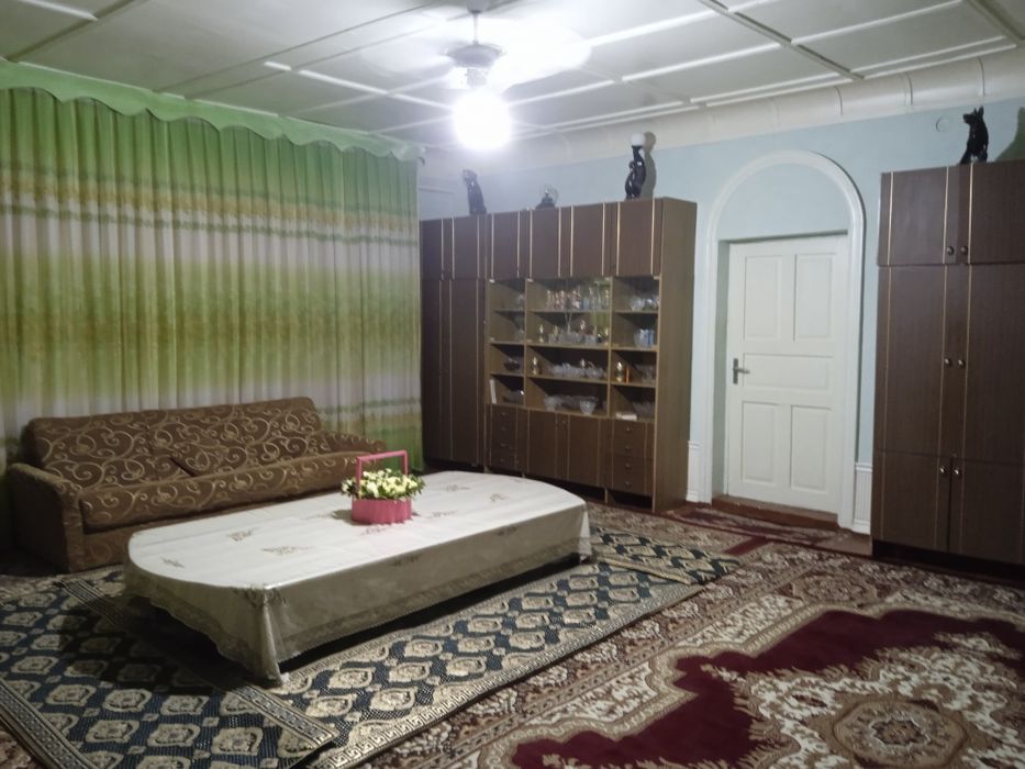 Шахар марказидан таййор ховли сотилади (Обмен бор)