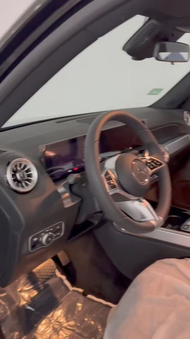 Mercedes Benz EQB 260, elektro 2025