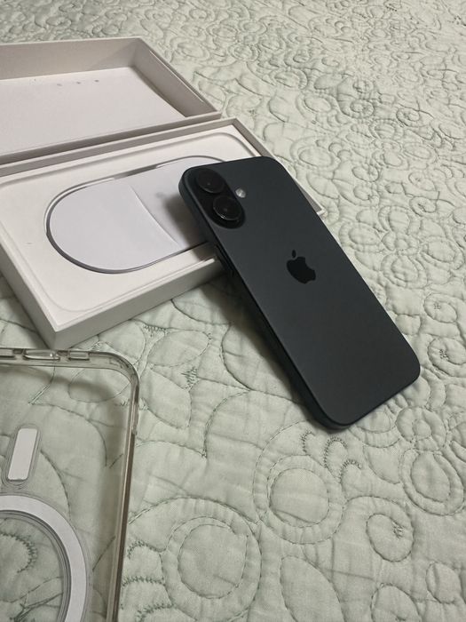 iPhone 16 256GB 100%- În garanție