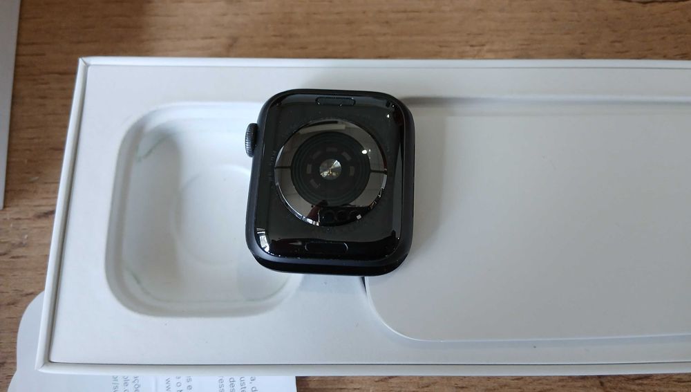 Apple Watch SE 5 в Гаранция