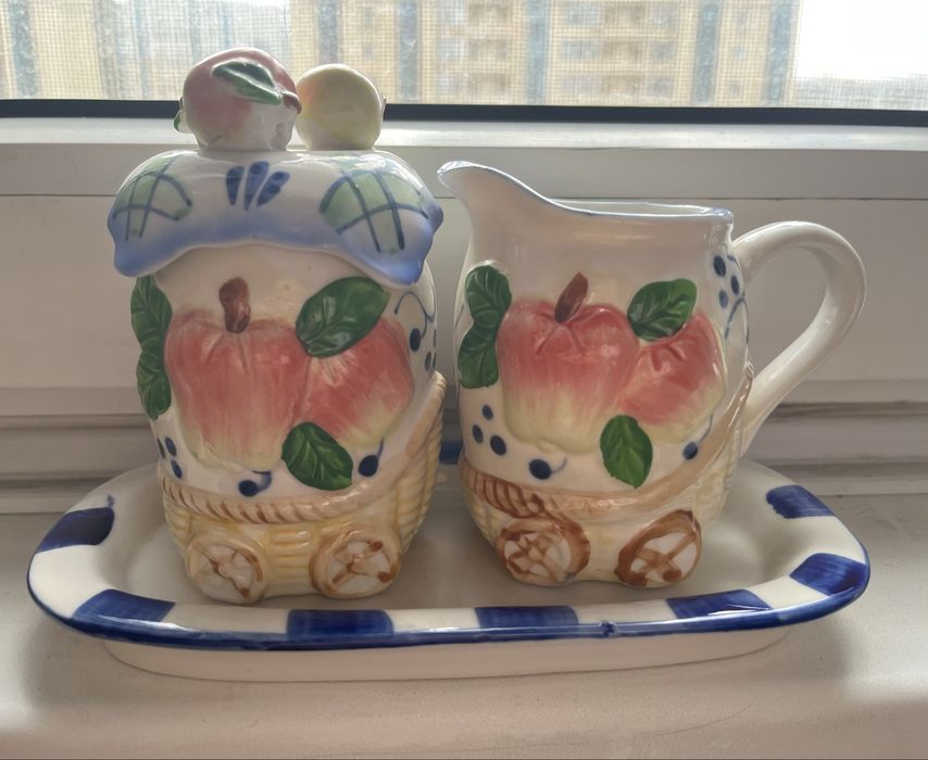 Молочница и сахарница