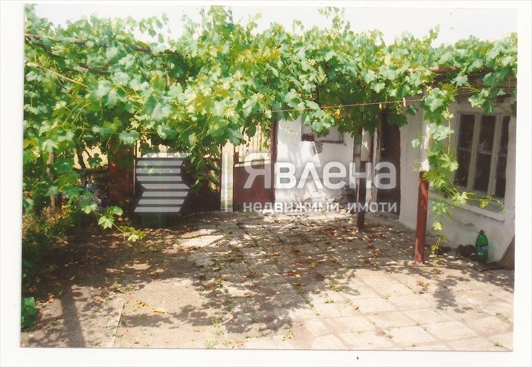 Продава се Къща в с. Меден кладенец, Област Ямбол - 60 кв.м за 307 €/кв.м - Снимка #1