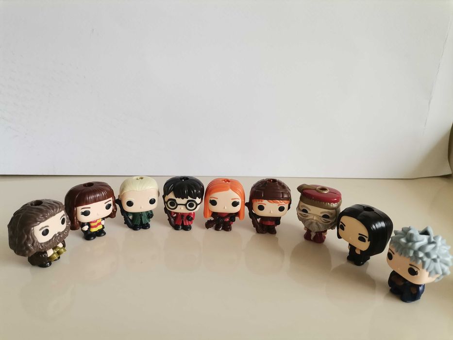 ОПИСАНИЕТО! Kinder Joy Harry Potter Quidditch фигурки