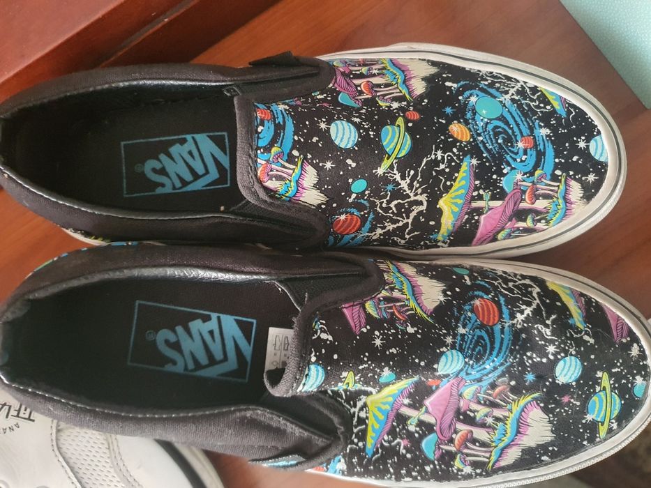 Обувь почти даром в школу