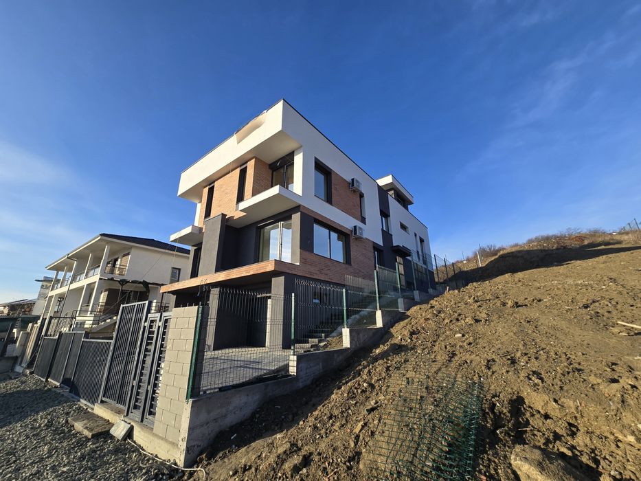 Duplex Voronet Nou Semifinisat 202 mp