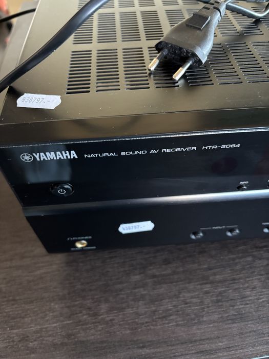 Amplificator yamaha HTR-2064 pentru piese